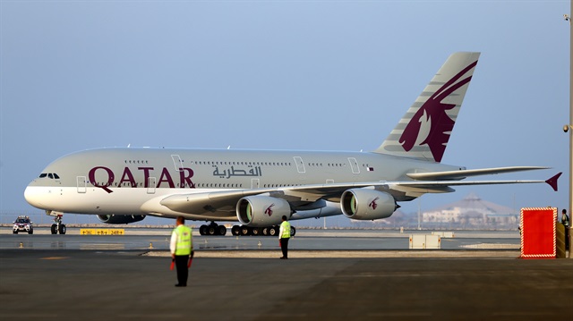 Katar Havayolları'nın, sürpriz bir şekilde Teksas merkezli American Airlines'ın yüzde 10 hissesine talip olduğu belirtildi.