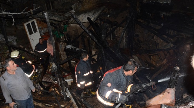 Şanlıurfa'da marangoz atölyesinde yangın
