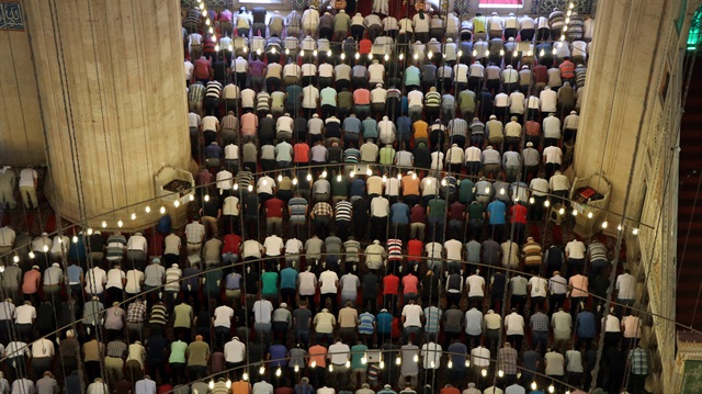 İl il Ramazan Bayramı namazı saatleri belli oldu. 