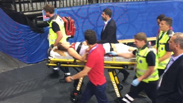  A Milli Kadın Basketbol Takımı'nın tecrübeli oyuncusu Bahar Çağlar, 2017 Avrupa Şampiyonası'nda Slovakya ile oynanan klasman maçının başında yüzüne aldığı darbe nedeniyle kontrol amaçlı hastaneye götürüldü.