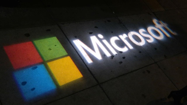 Dünyanın önde gelen yazılım devlerinden Microsoft kötü niyetli  hackerlar tarafından ciddi bir saldırıya uğradı.
