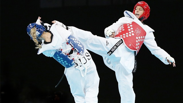 Nur Tatar Askari, ABD'li rakibini mağlup ederek Dünya Tekvando Şampiyonası'nda altın madalya kazandı. 