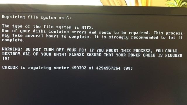 Ukrainian Deputy PM Rozenko posted a picture on Twitter of a computer screen showing an error message.