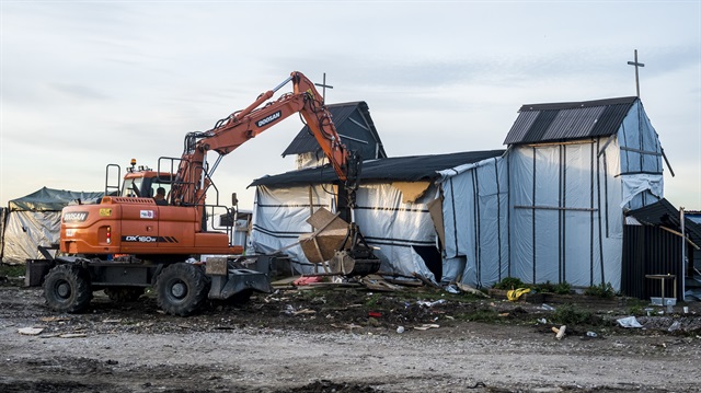 Fransa polisi Calais'te bulunan Jungle sığınmacı kampını yıkmıştı.