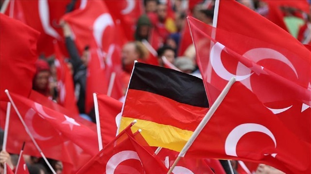 The survey showed growing alienation from Germany’s political parties among the country’s Turkish community.