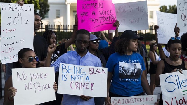 Protestors march in front of the White House for Police Reform in Washington, USA on July 8, 2016. Tensions have been renewed after two black men, Philando Castile in Minnesota and Alton Sterling in Louisiana, were killed by Police.