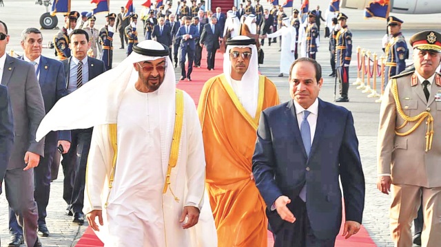 Abu Dabi Veliaht Prensi Muhammed bin Zeyd el-Nehyan Mısır cunta lideri Abdulfettah es-Sisi ile 19 Haziran'da Kahire'de buluştu.