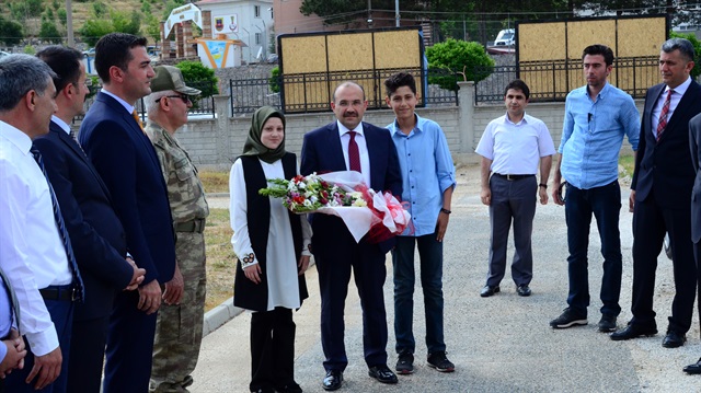 Bitlis Valisi ve Belediye Başkanvekili İsmail Ustaoğlu görevine başladı