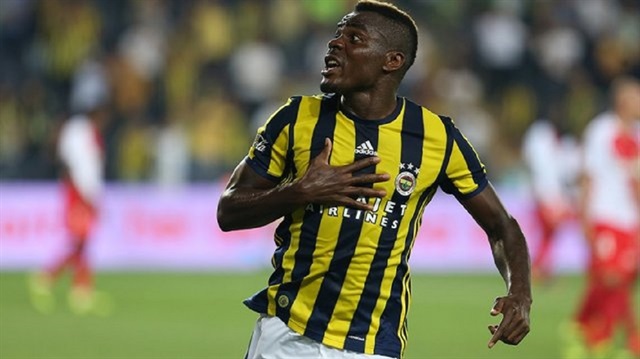 Olimpiakos Emenike'nin transferi için Fenerbahçe'yle görüşüyor.