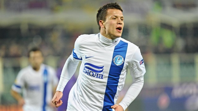 27 yaşındaki Konoplyanka, Schalke 04'de geride bıraktığımız sezon çıktığı 27 resmi maçta 6 gol atarken 1 de asist kaydetti.