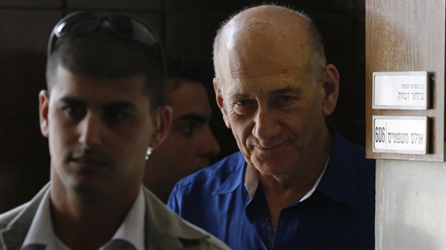 Eski İsrail Başbakanı Olmert serbest bırakıldı
