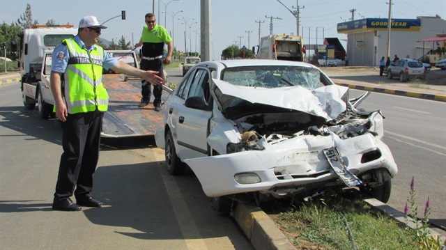 Gaziantep'te yolcu minibüsüyle otomobil çarpıştı: 7 yaralı