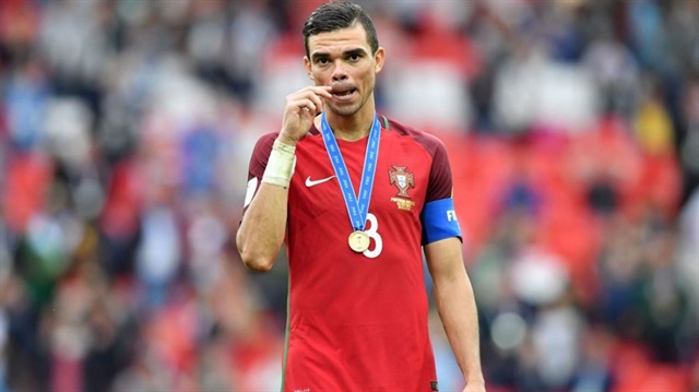 Pepe'nin transfer kararını yakın zamanda vermesi bekleniyor.
