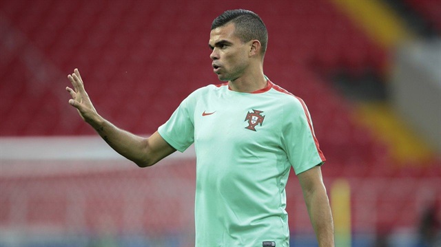 Son 10 yıldır Real Madrid forması giyen Pepe, geçen sezon görev aldığı 18 maçta 2 gol atarken, 1 de asist yaptı.