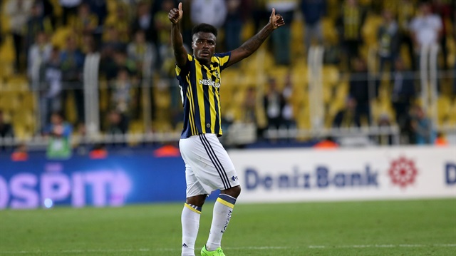 Fenerbahçe'nin Nijeryalı futbolcusu Emmanuel Emenike'nin sarı lacivertlilerdeki kariyeri son buldu.