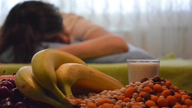 Uyku bozukluğu çekenlerin gıda tüketiminde seçici olması gerektiğini vurgulayan uzmanlar, kaliteli uyku için triptofan zengini gıdalar tüketilmesini öneriyor. 