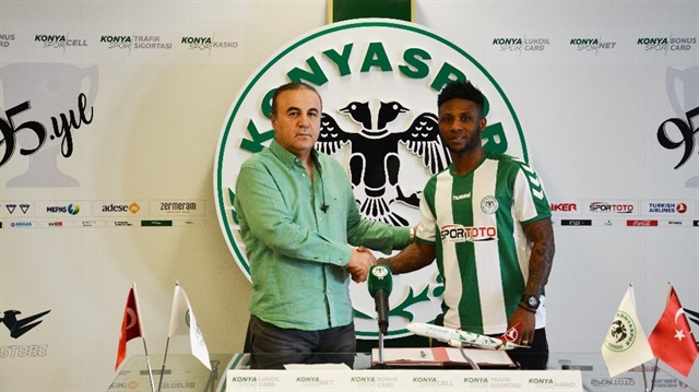 Konyaspor’un yeni transferi Ezekiel, imza attı