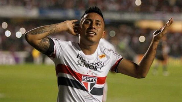 25 yaşındaki Cueva'nın 2020 yılına kadar Sao Paulo Kulübü'yle sözleşmesi bulunuyor.