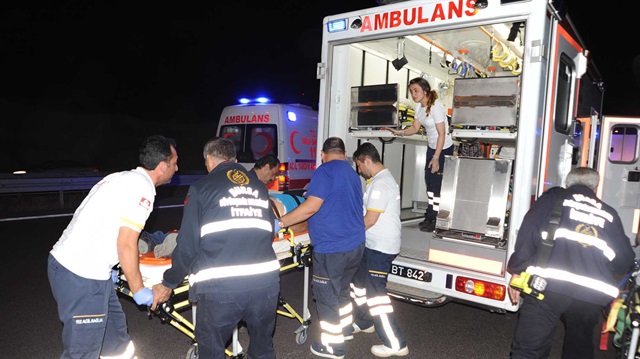 Bursa'da trafik kazası: 2 ölü 14 yaralı