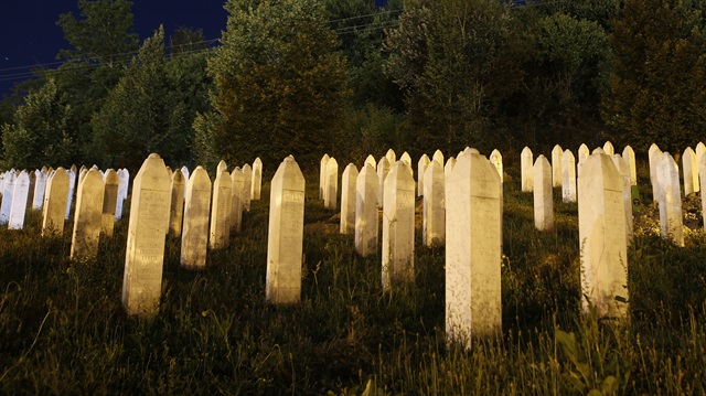 Bugünkü cenaze töreninin ardından Potoçari Anıt Mezarlığı'ndaki mezar sayısı 6 bin 575'e yükselecek.