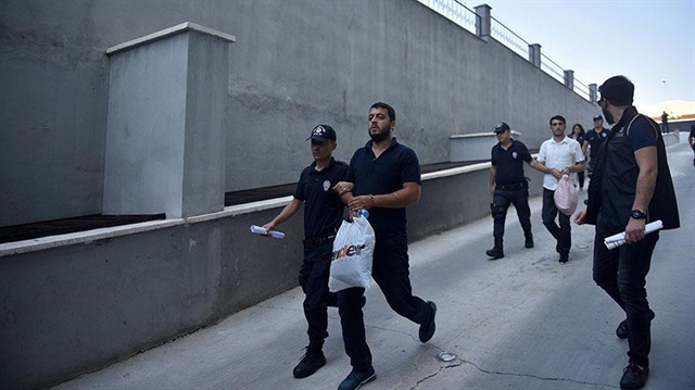 Mersin'deki terör operasyonunda 2 kişi tutuklandı.
