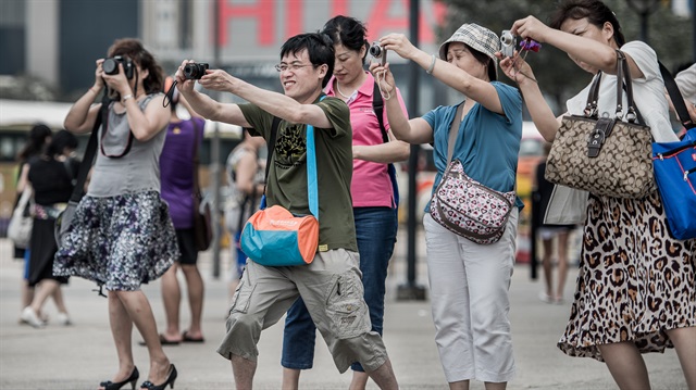  Çinli turistler, geçen yıl dünya genelinde 261 milyar dolar harcayarak en fazla para harcayan turist sıralamasında birinci oldu. 