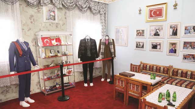 15 Temmuz şehidi Tolga Ecebalın’ın babası Tarkan Ecebalın Fatih Balat’ta bulunan oğlunun evini müzeye çevirdi.