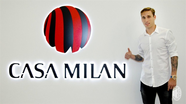 Milan, Lazio'dan 20 milyon Euro'ya Lucas Biglia'yı kadrosuna kattı.