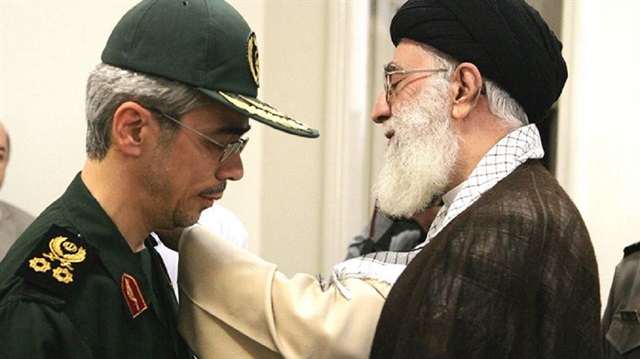 İran Dini lideri Hamaney ile İran Genelkurmay Başkanı Muhammed Bakıri