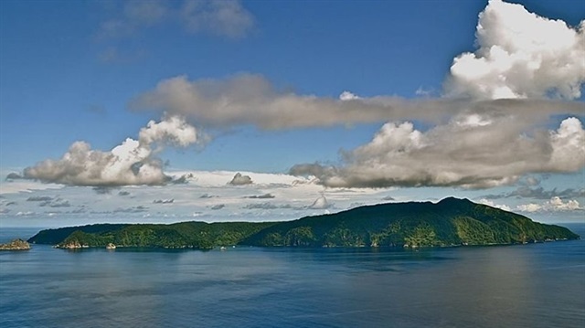İngiliz asker ve devlet adamı Lachlan MacQuarrie’nin doğum yeri olarak bilinen Ulva Adası’nın adı Norveççede ‘Kurtlar Adası’ anlamındaki ‘Ullfur’dan geliyor.