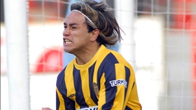 Jaba, Süper Lig'de Ankaraspor, Ankaragücü ve Antalyaspor formalarını giymişti. 