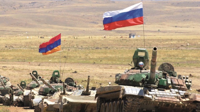 Rusya ve Ermenistan ortak ordu kurdu