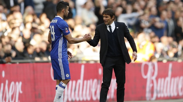 Chelsea Teknik Direktörü Antonio Conte, Diego Costa'nın Ocak ayına kadar Chelsea kalacağını açıkladı. 