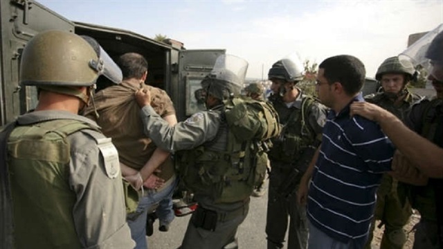 الجيش الإسرائيلي يعتقل 25 ناشطا من حماس بينهم نائبان في الضفة الغربية 