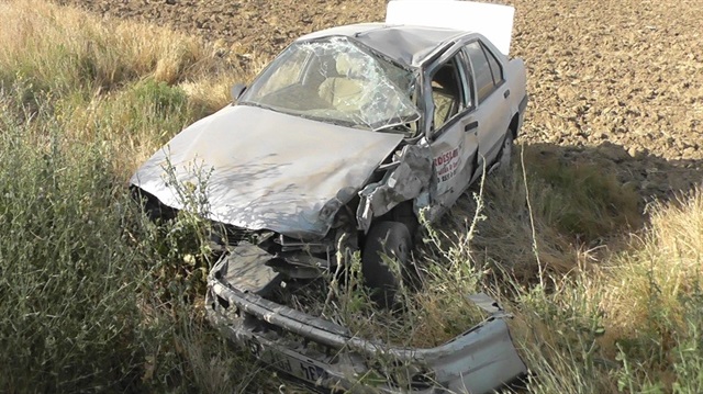 Konya’nın Kulu ilçesinde otomobille çift römorklu traktörün çarpışması sonucu meydana gelen trafik kazasında, 1 kişi yaralandı.