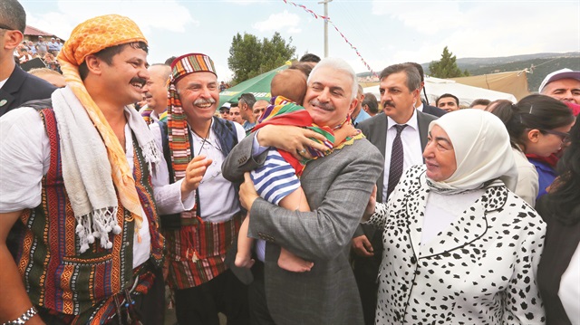 Başbakan Binali Yıldırım, Muğla'nın Seydikemer ilçesinde düzenlenen 19. Yörük Türkmen Kültür Şöleni'ne katıldı.