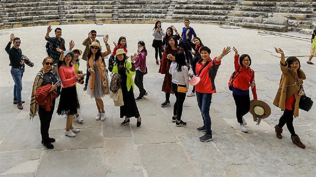 ​Çinli turistlerin Türkiye'de yaptığı alışverişte rekor artış.
