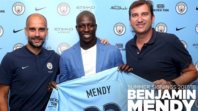 Mendy rekor ücretle Manchester City'de
