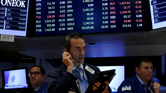 New York borsası düşüşle açıldı.
