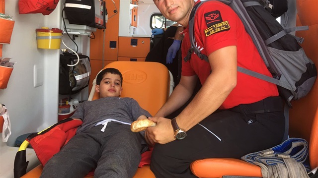 فرق الإنقاذ التركية تعيد طفلا قطريا لأسرته بعد ساعات من فقدانه