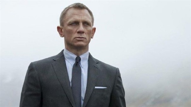 Christopher Nolan, Bond filmleriyle ilgilendiğini, eğer karakteri yeni baştan ele almasına izin verirlerse başrolde Tom Hardy ile birlikte seriyi ele alabileceğini de söylemişti.