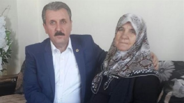 Büyük Birlik Partisi (BBP) Genel Başkanı Mustafa Destici’nin Annesi Özgül Fahriye Destici (81) yoğun bakıma alındı.