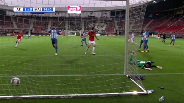 Cenk Gönen Malaga'nın Az Alkmaar ile oynadığı hazırlık maçında ikinci 45 dakikada oyuna dahil oldu ve kalesinde 3 gol gördü.