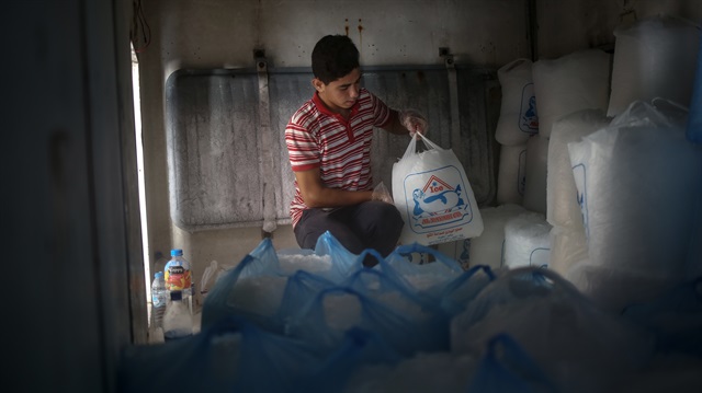 Gazze'deki elektrik krizi "buz fabrikalarını" da vurdu

