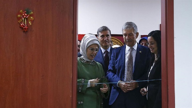 Sağlık Bakanı Ahmet Demircan, Cumhurbaşkanı Recep Tayyip Erdoğan'ın eşi Emine Erdoğan'ın da katıldığı "Sezaryen Oranlarının Azaltılmasında Etkili Yöntemler Sempozyumu"nda konuştu.