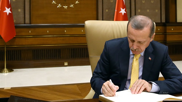 Cumhurbaşkanı Erdoğan, Türkiye İşitme Engelliler Spor Federasyonu Başkanı Kihtir'i kutladı.