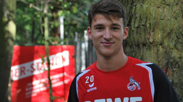 Köln forması giyen genç yetenek Salih Özcan.