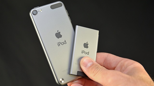 Apple iki iPod modelin üretimini durdursa da, iPod Touch'ın satışına devam edilecek.