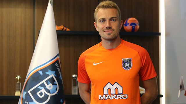Mert Gönok, Başakşehir'e transferinde en önemli etkenin Abdullah Avcı olduğunu söyledi.