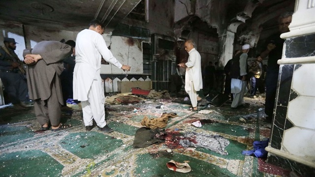 Afganistan’da camiye canlı bombalı saldırı: 20 ölü